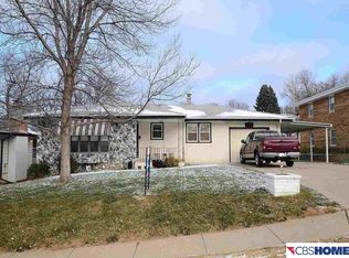 4452 H St, Omaha, NE 68107