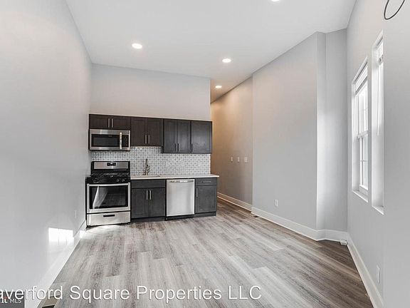 4th image of 4115-17 Brown St #4115-17