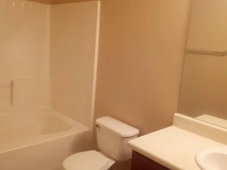 8630 Thomas Rd — Photo 12