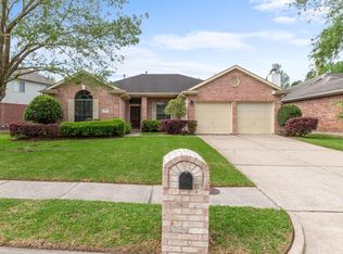 17234 Grey Mist Dr, Friendswood, TX 77546