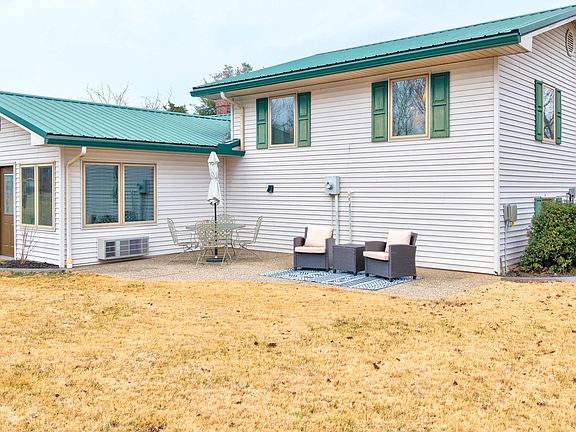 4th image of 7911 North Cres #1220-E