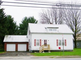 52 Oswego St, Camden, NY 13316
