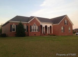 235 Stonehenge Dr, Dunn, NC 28334