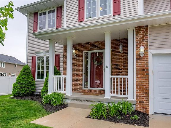 2nd image of 3805 SW Bluegrass Dr