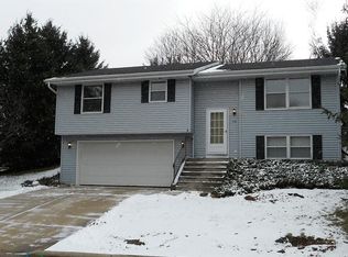 210 Williams St, Johnson Creek, WI 53038