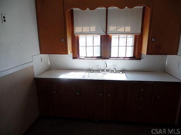 3rd image of 1632 Linwood Ave