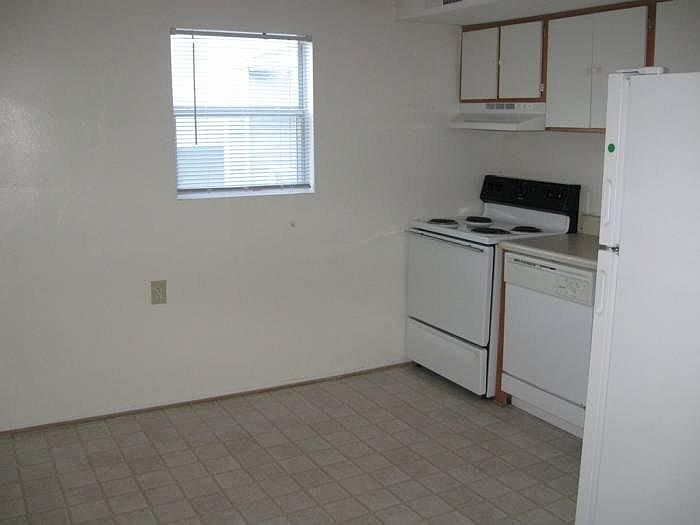 1st image of 479 Lisa Sq APT 104
