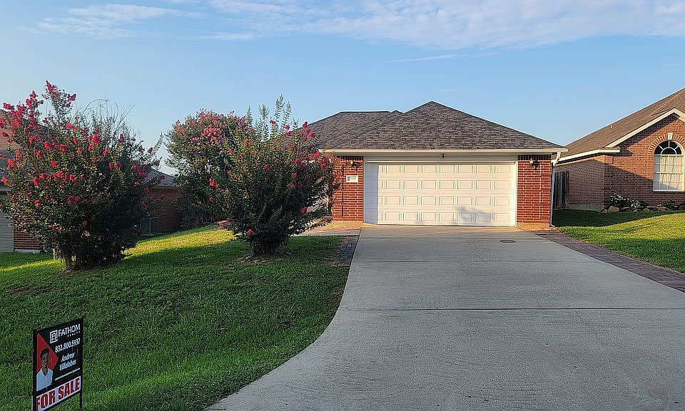 1st image of 10718 Hillside Dr