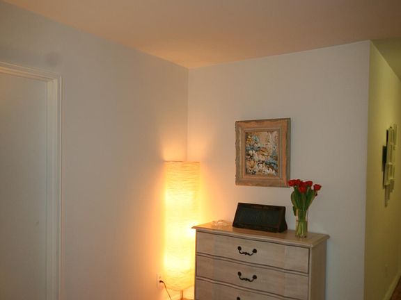 4th image of 864 E Broadway #5