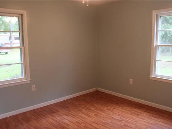 5th image of 1408 Hallway Dr