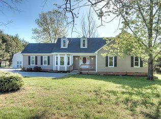 1716 Dorset Rd, Powhatan, VA 23139