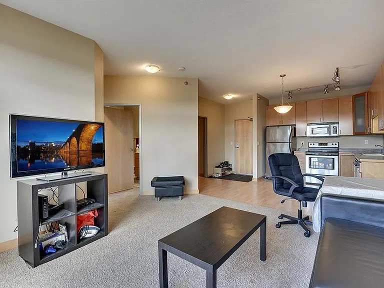 2600 University Ave SE #418 — Photo 23