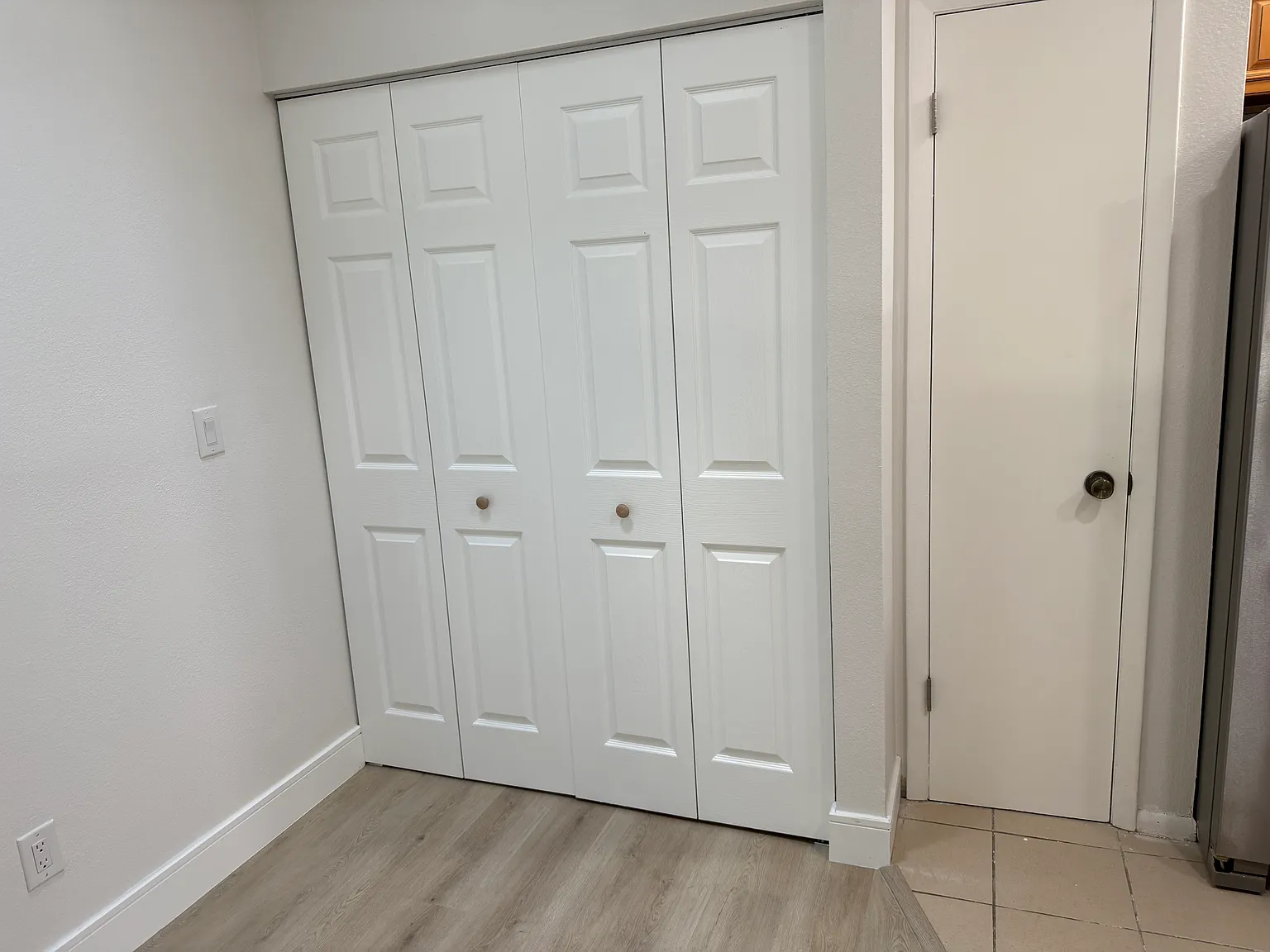 2 bed, 1.5 bath, 865 sqft, $1,750 — Photo 3