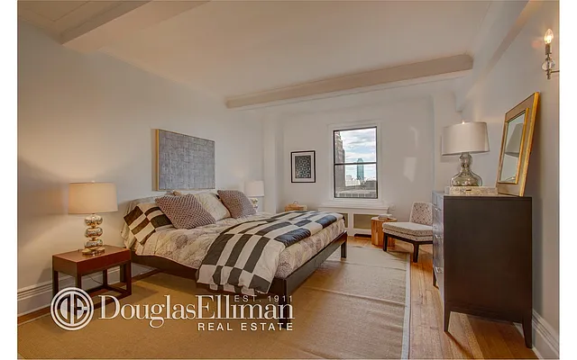 Rented by Douglas Elliman | media 4