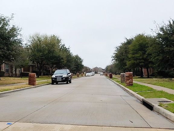 4th image of 13494 Mondovi Dr