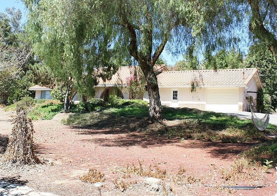 1st image of 26935 Sandi Ln