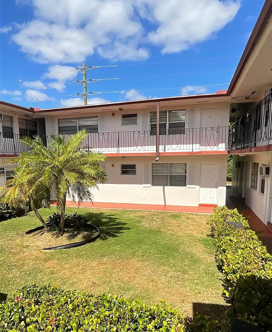 Sans Souci Estates — Photo 1