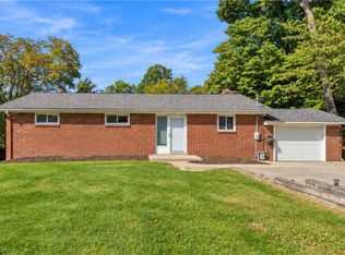 3807 Greenfield Rd, Allison Park, PA 15101