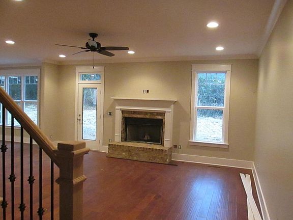 619 Carolina Den
