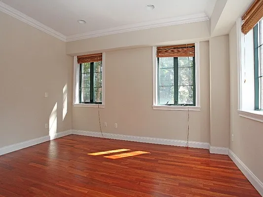 Sold by Re/Max In The City | media 8