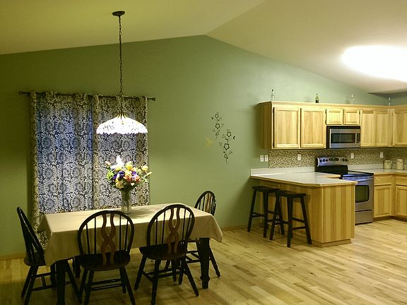4th image of 2243 Williams Rd