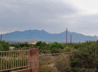716 N Cedar Bend Ave, Green Valley, AZ 85614