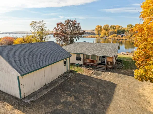1873 Sprague Lake Resort Rd N, Sprague, WA 99032
