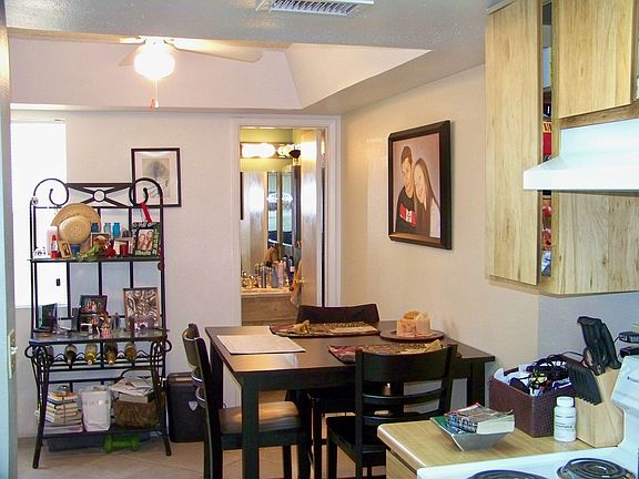 Eat in area of kitchen