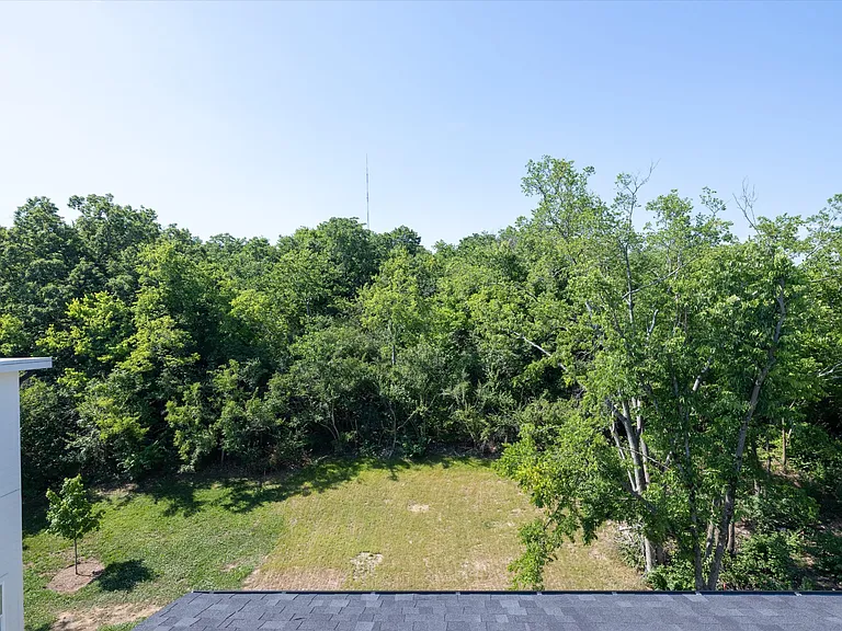 5915 Maxon Ave #B — Photo 94