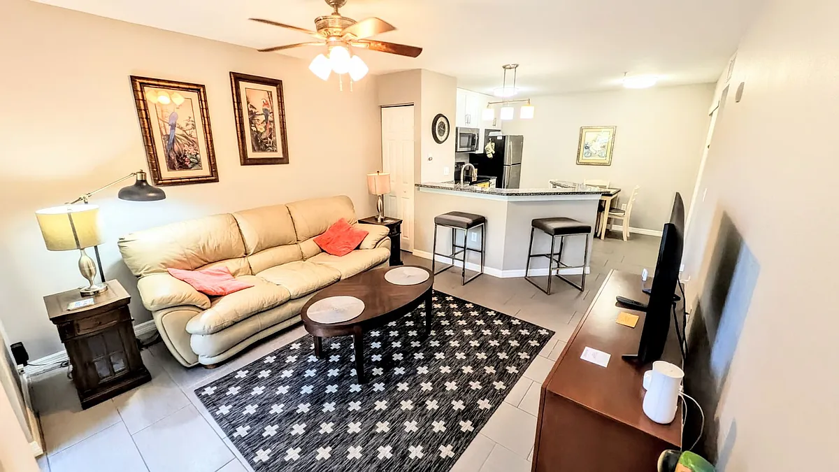 Building Photo - 850 S Tamiami Trl #409