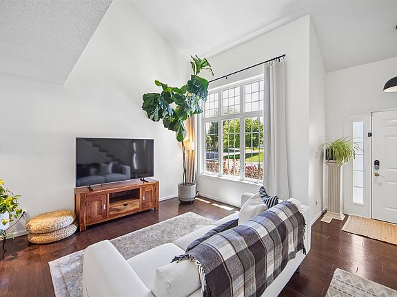 4th image of 6805 Brookview Dr