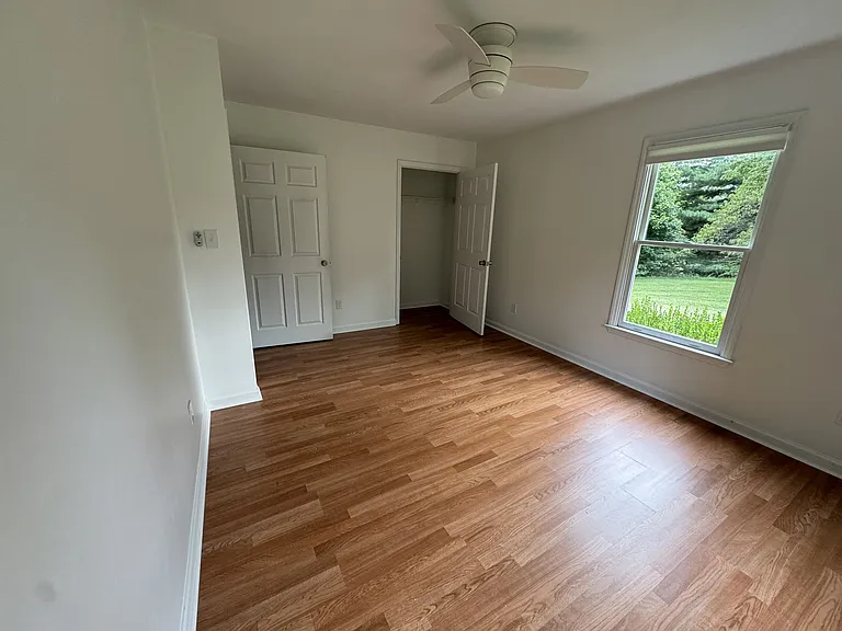 46 Housman St — Photo 16