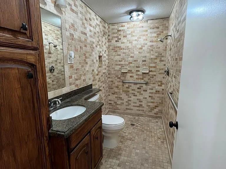 1184 Milam Ave — Photo 11