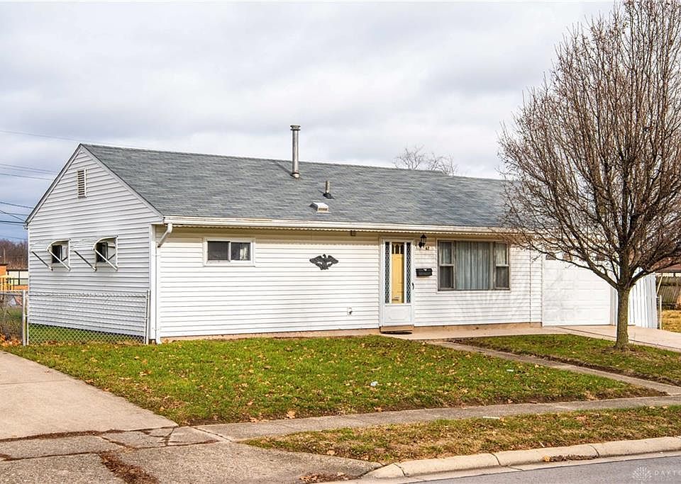 1st image of 67 Westport Dr