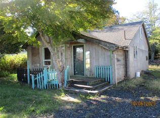 525 King Salmon St, Hammond, OR 97121