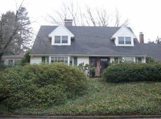 5456 SW Downs View Ct, Portland, OR 97221