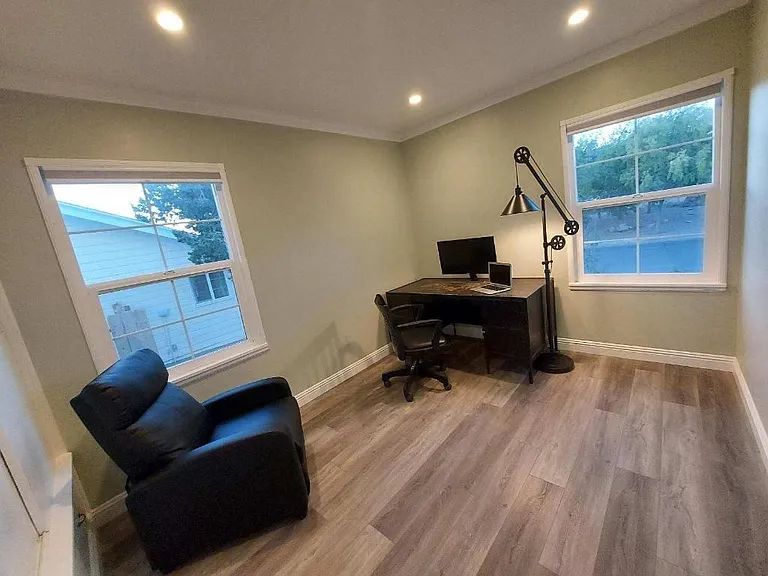 411 Birch St — Photo 10