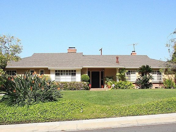 2nd image of 9625 La Alba Dr