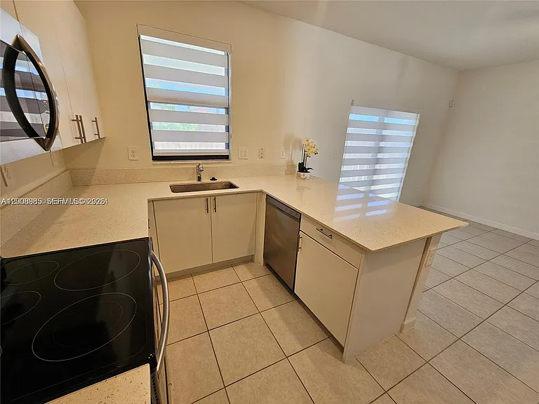 11816 SW 247th Ter — Photo 5
