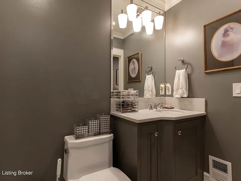 1432 Saint James Ct — Photo 20