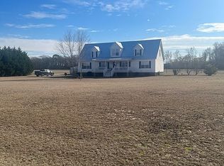 1042 Manning Rd, Tarboro, NC 27886