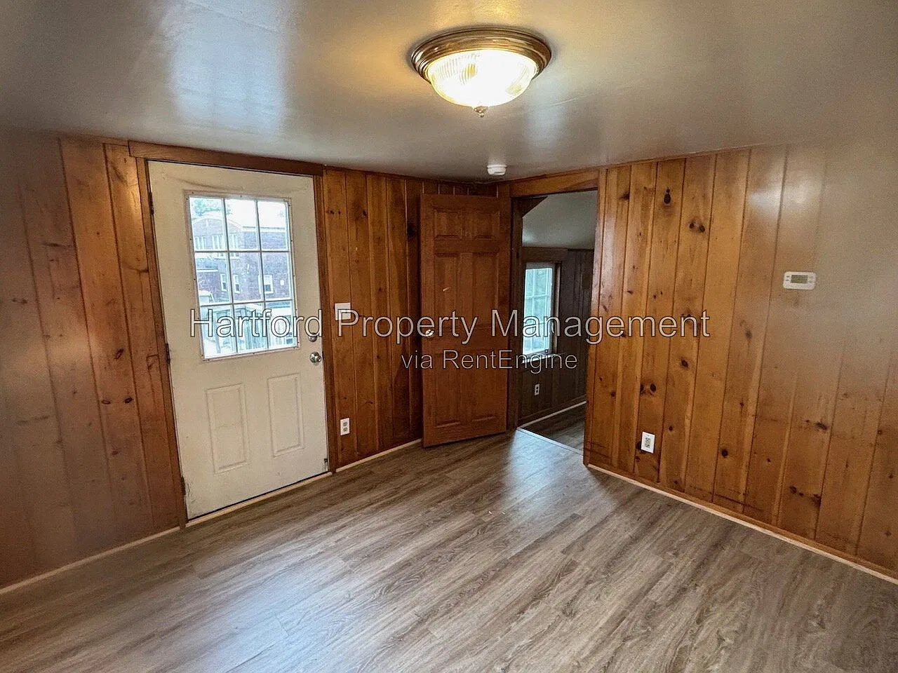 3 bed, 1.0 bath, 788 sqft, $1,950 — Photo 3