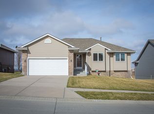 12306 S 218th Ave, Gretna, NE 68028