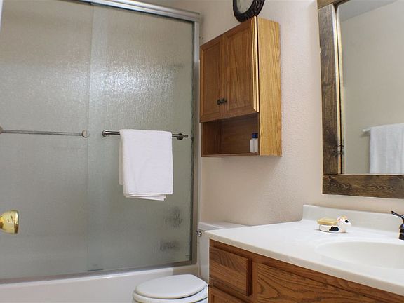 5th image of 209 S Riverbend Dr