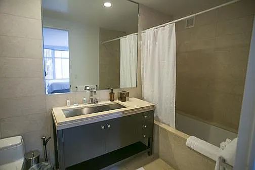 3rd image of 1600 Broadway APT 5G
