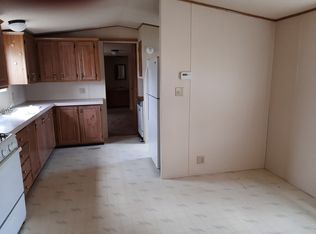 5042 Valley Dr SW, Navarre, OH 44662