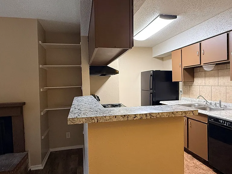 4700 Boulder Dr #1102 — Photo 6