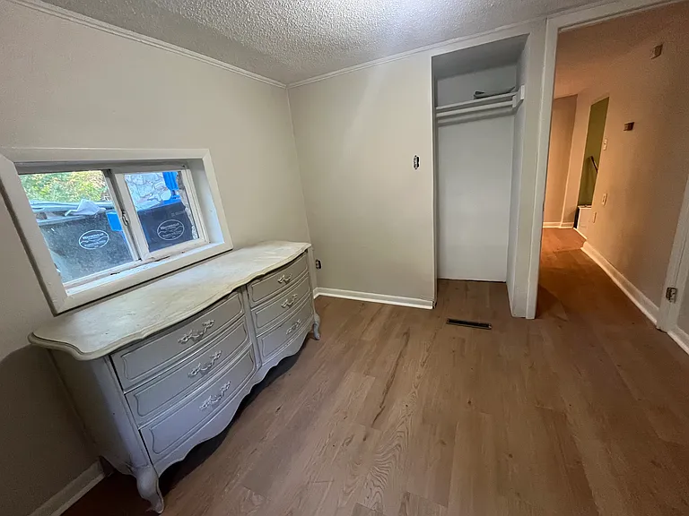 203 Ray St — Photo 11