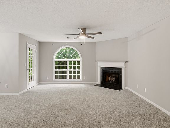 4th image of 123 Ivy Glen Ct