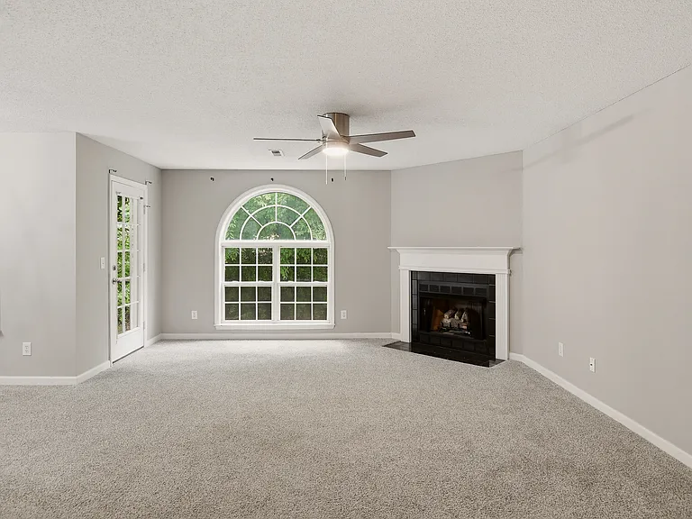 123 Ivy Glen Ct — Photo 4